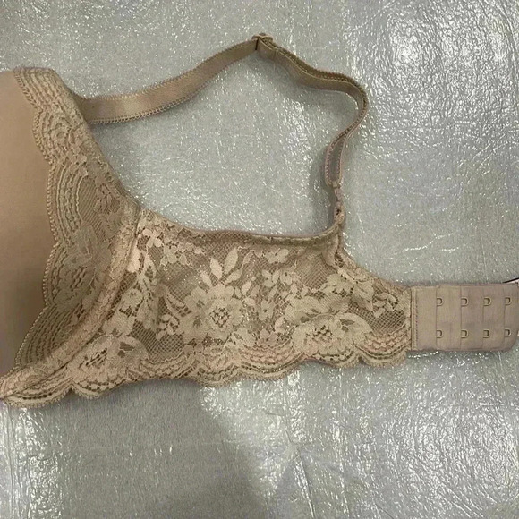 [34 D]Victoria Secret  Dream Angel Push Up Bra - Picture 9 of 9